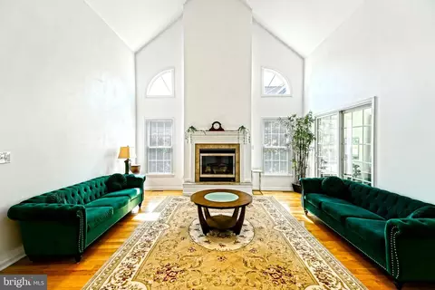 Living - 106 Seagull Dr, Lewes, DE 19958 photo 2 of 2