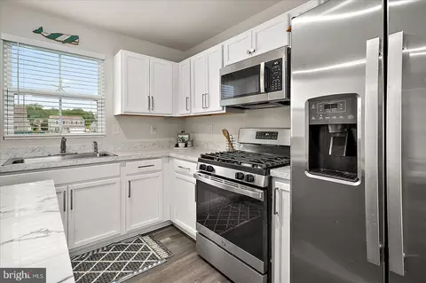 Kitchen - 32063 Windjammer Dr, Lewes, DE 19958 photo 3 of 7