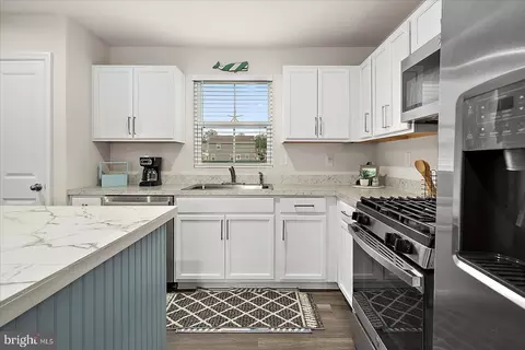 Kitchen - 32063 Windjammer Dr, Lewes, DE 19958 photo 5 of 7