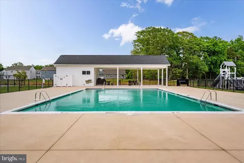 Exterior - 32063 Windjammer Dr, Lewes, DE 19958 photo 6 of 8