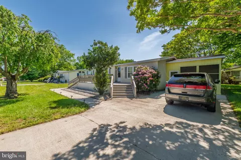 18540 Big Burn Ln, Rehoboth Beach, DE 19971