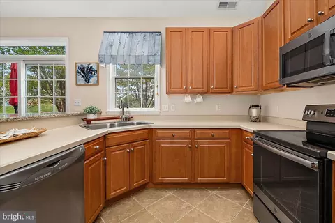 Kitchen - 174 October Glory Ave, Ocean View, DE 19970 photo 3 of 5