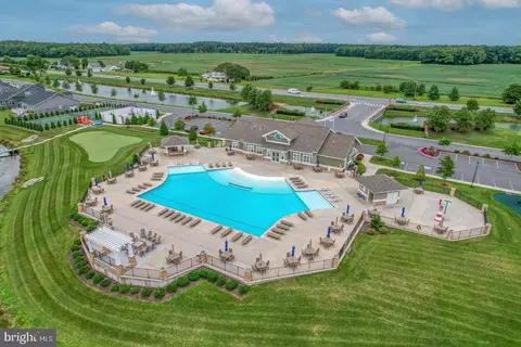 28169 Ocean Dr, Selbyville, DE 19975