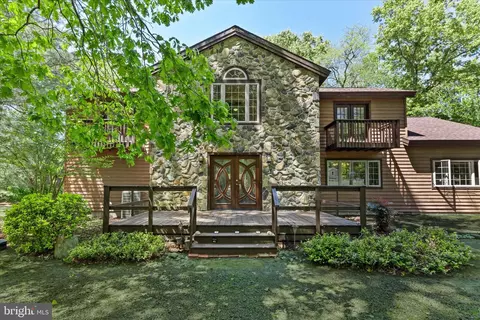 13 Water St, Lincoln, DE 19960