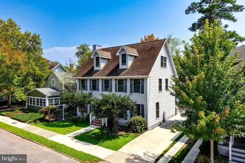204 Stockley St, Rehoboth Beach, DE 19971