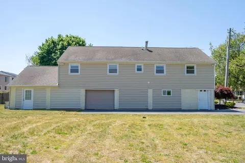 102 Betts St, Milton, DE 19968 photo 2