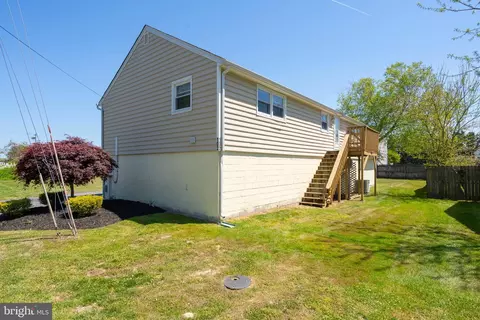102 Betts St, Milton, DE 19968 photo 3