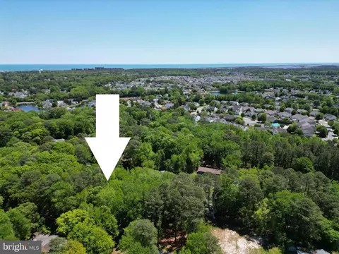 17 Kent Ave, Ocean View, DE 19970