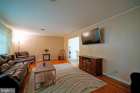 Living - 405 Marvel Rd, Milford, DE 19963 photo 2 of 2