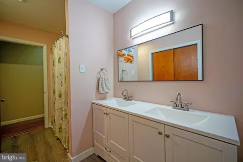 Bath - 405 Marvel Rd, Milford, DE 19963 photo 2 of 2