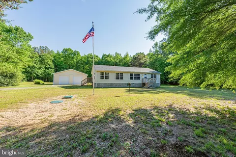 13194 Hunters Cove Rd, Greenwood, DE 19950