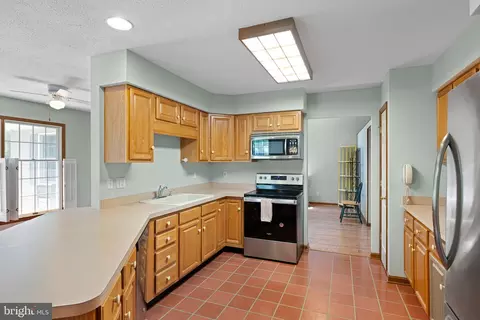 Kitchen - 485 Bethany Loop, Bethany Beach, DE 19930 photo 3 of 4