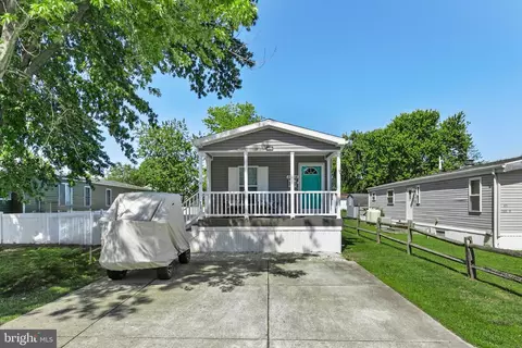 23708 Ash Ln, Lewes, DE 19958