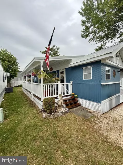 39050 Mason Dixon Court Pl, Fenwick Island, DE 19944