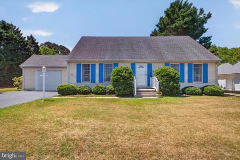 118 S Orlando Ave, Ocean View, DE 19970