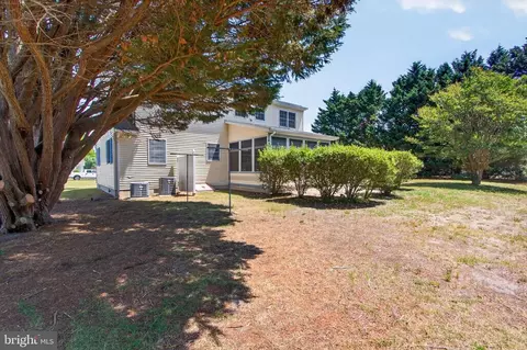 Exterior - 118 S Orlando Ave, Ocean View, DE 19970 photo 10 of 12