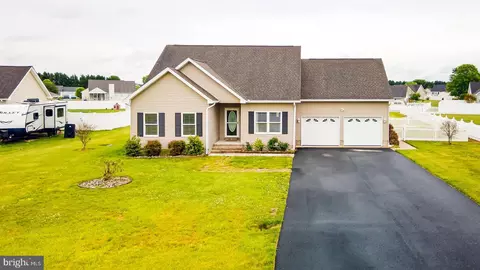 508 N Winding Brooke Dr, Seaford, DE 19973