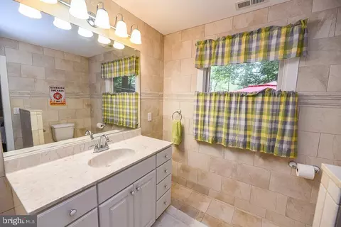 Bath - 39 N Primrose Ln, Ocean View, DE 19970 photo 5 of 8