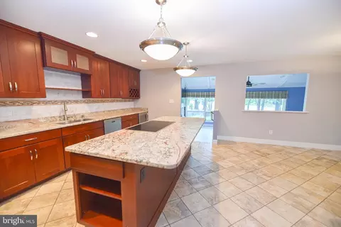 Kitchen - 39 N Primrose Ln, Ocean View, DE 19970 photo 3 of 5