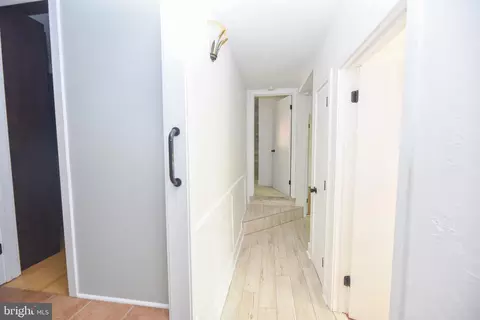 Entry Way - 39 N Primrose Ln, Ocean View, DE 19970 photo 3 of 6