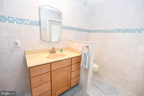 Bath - 39 N Primrose Ln, Ocean View, DE 19970 photo 3 of 8