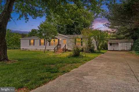 35383 Dannys Dr, Laurel, DE 19956