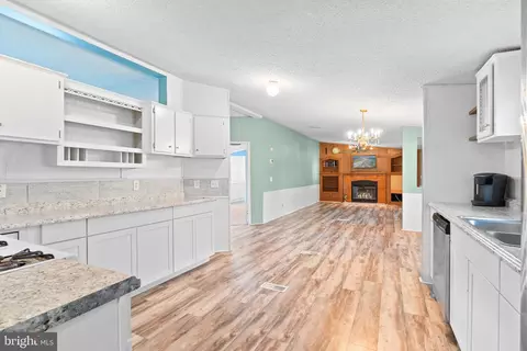 35383 Dannys Dr, Laurel, DE 19956 photo 10