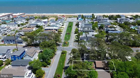 206 Wellington Pkwy, Bethany Beach, DE 19930