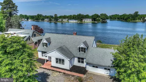 30769 Edgewater Dr, Lewes, DE 19958