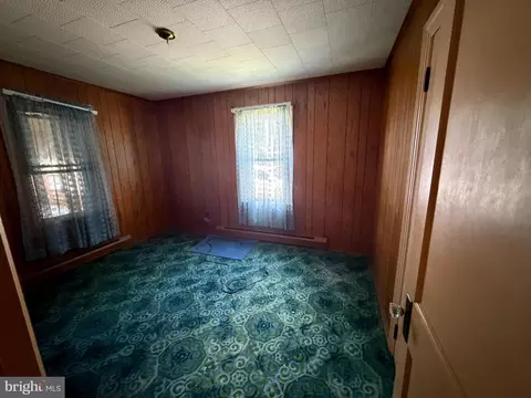 Bedroom - 8724 Roosevelt St, Seaford, DE 19973 photo 3 of 4