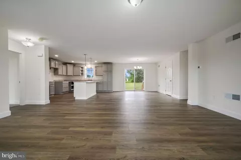 26354 Meadow Ln, Ellendale, DE 19941