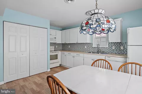 Kitchen - 606 Arthurstown Rd, Bethany Beach, DE 19930 photo 4 of 4