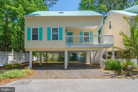 Exterior - 606 Arthurstown Rd, Bethany Beach, DE 19930 photo 1 of 6
