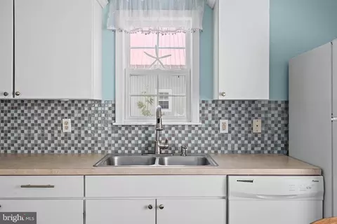 Kitchen - 606 Arthurstown Rd, Bethany Beach, DE 19930 photo 2 of 4