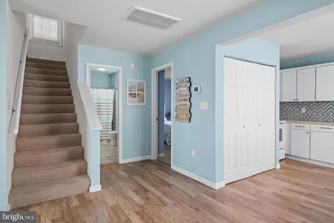 Entry Way - 606 Arthurstown Rd, Bethany Beach, DE 19930 photo 2 of 3