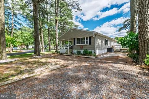 35502 E Harbor Dr, Millsboro, DE 19966