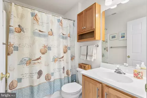 Bath - 37956 William Chandler Blvd, Ocean View, DE 19970 photo 1 of 2