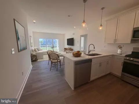 33530 Old Salt Ln #108, Lewes, DE 19958