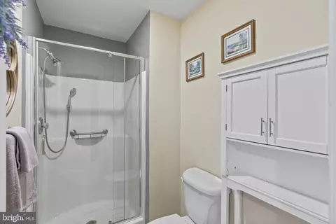Bath - 32732 Tussock Dr, Laurel, DE 19956 photo 2 of 3