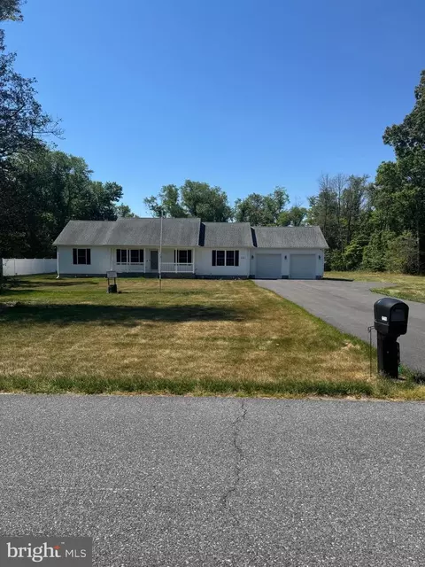 6461 Pleasant Dr, Laurel, DE 19956