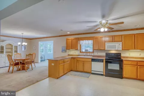 Kitchen - 22685 Huff Rd, Milton, DE 19968 photo 4 of 5