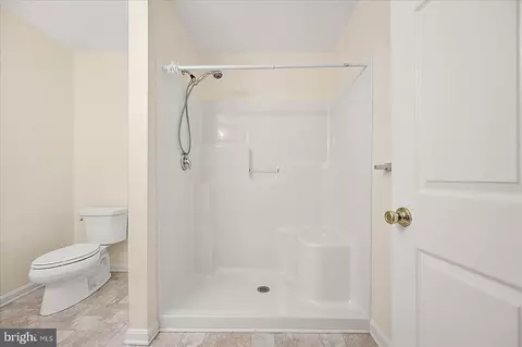 Bath - 16455 Quail Run Dr, Laurel, DE 19956 photo 2 of 4