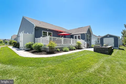 Exterior - 33160 Ogre Dr, Ocean View, DE 19970 photo 4 of 10