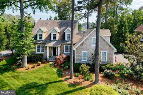 2 W Side Dr, Rehoboth Beach, DE 19971