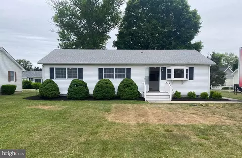 118 Chesapeake Dr, Rehoboth Beach, DE 19971