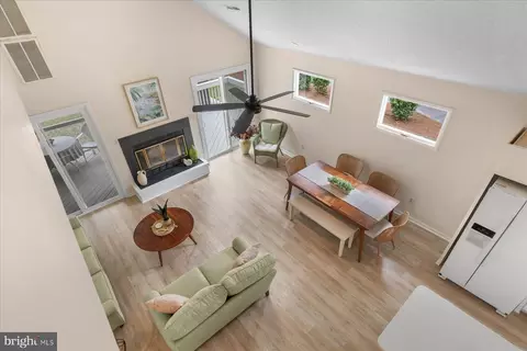 Entry Way - 432 Collins St, Bethany Beach, DE 19930 photo 5 of 5