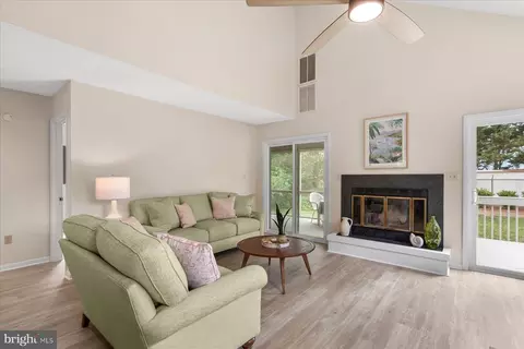 Living - 432 Collins St, Bethany Beach, DE 19930 photo 3 of 4