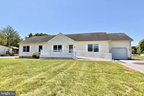5 Lighthouse Dr, Rehoboth Beach, DE 19971