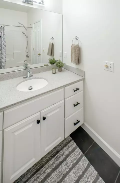 Bath - 2 Smithfield Ct #103, Ocean View, DE 19970 photo 5 of 7