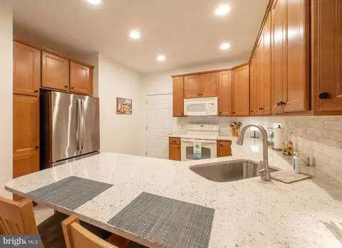 Kitchen - 2 Smithfield Ct #103, Ocean View, DE 19970 photo 2 of 4